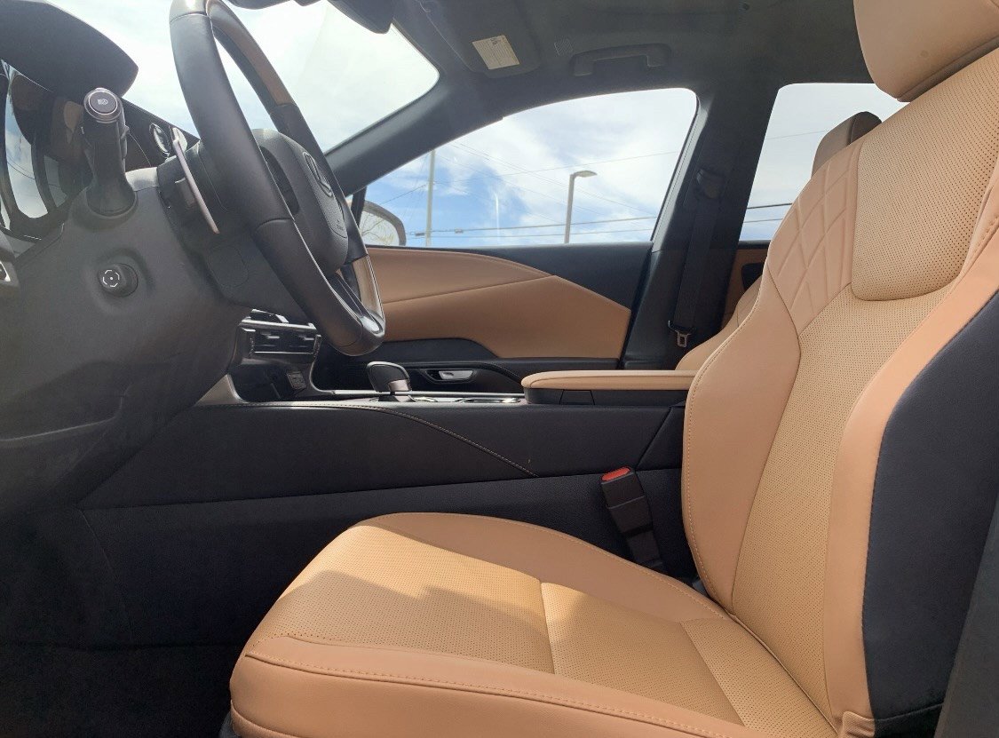 Certified 2025 Lexus RX 350 Premium w/ Accessory Package (Z1) image 16