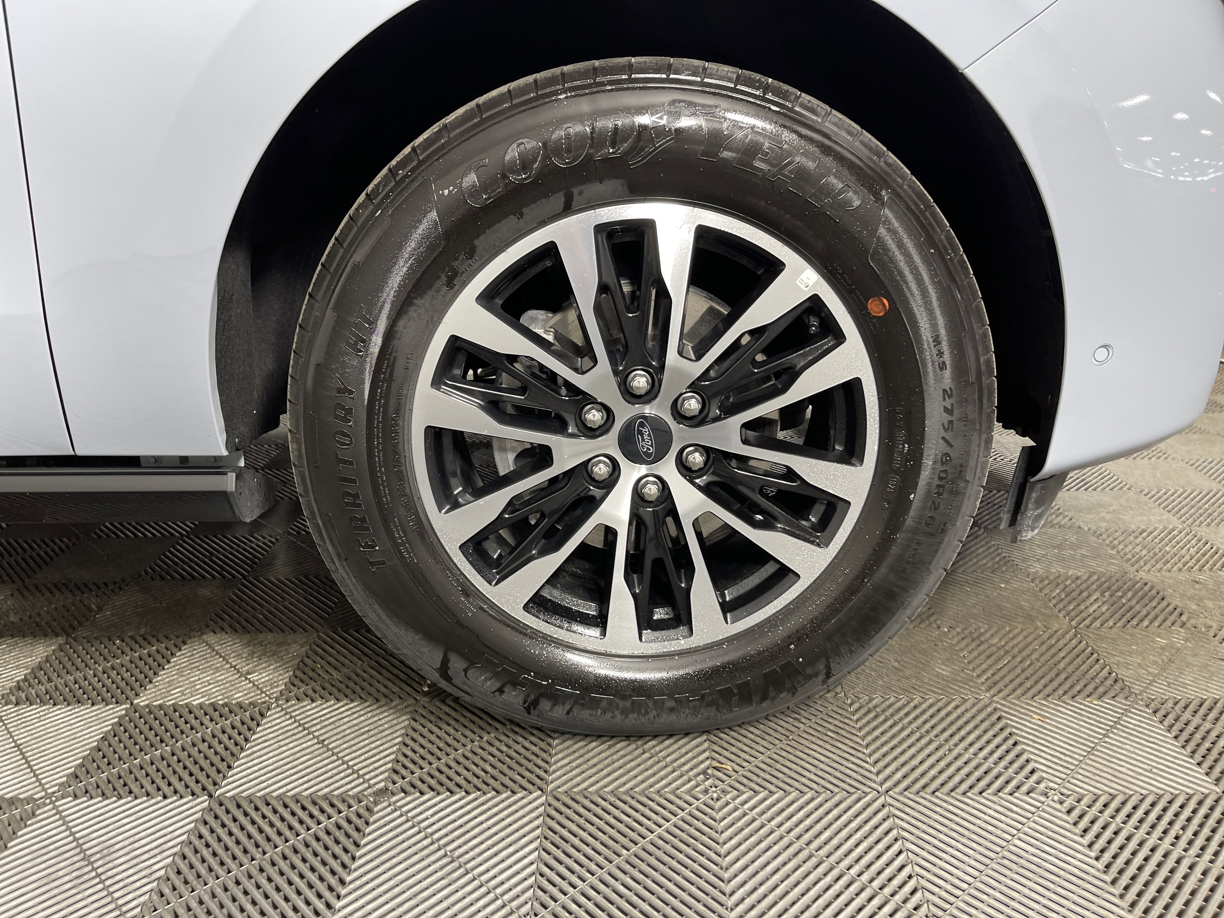 Used 2025 Ford Expedition Max Platinum image 8