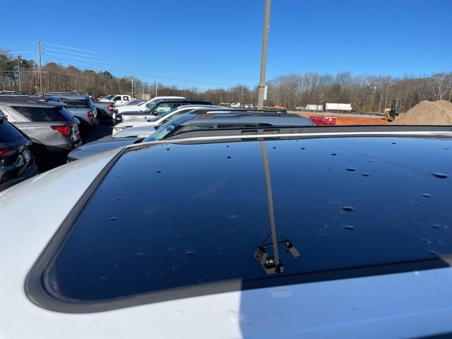 Used 2023 Jeep Grand Wagoneer Series III image 5