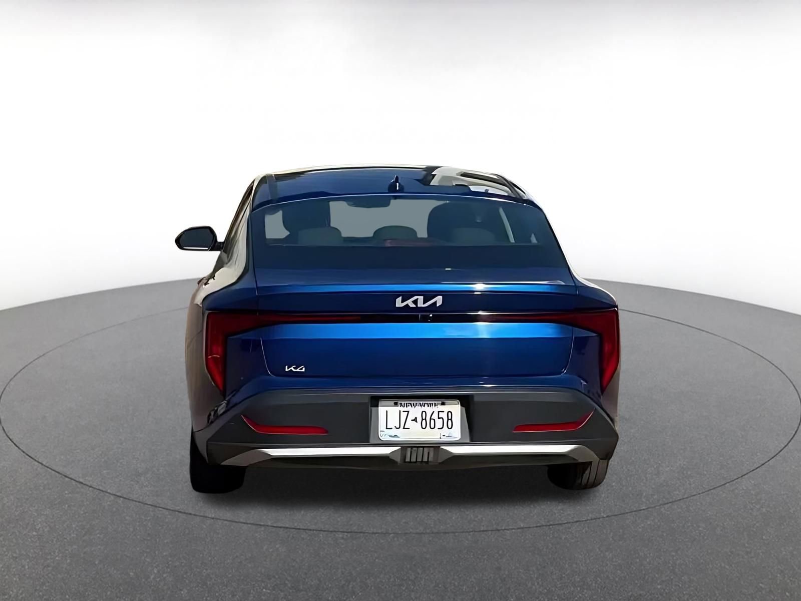 Used 2025 Kia K4 LXS image 12