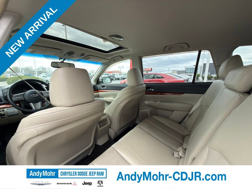 Used 2011 Subaru Outback 2.5i Limited image 25
