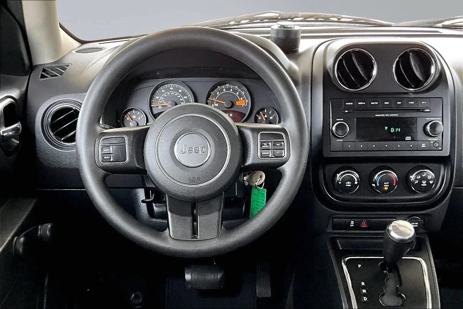 Used 2014 Jeep Patriot Sport w/ Southwest Package FWD image 8