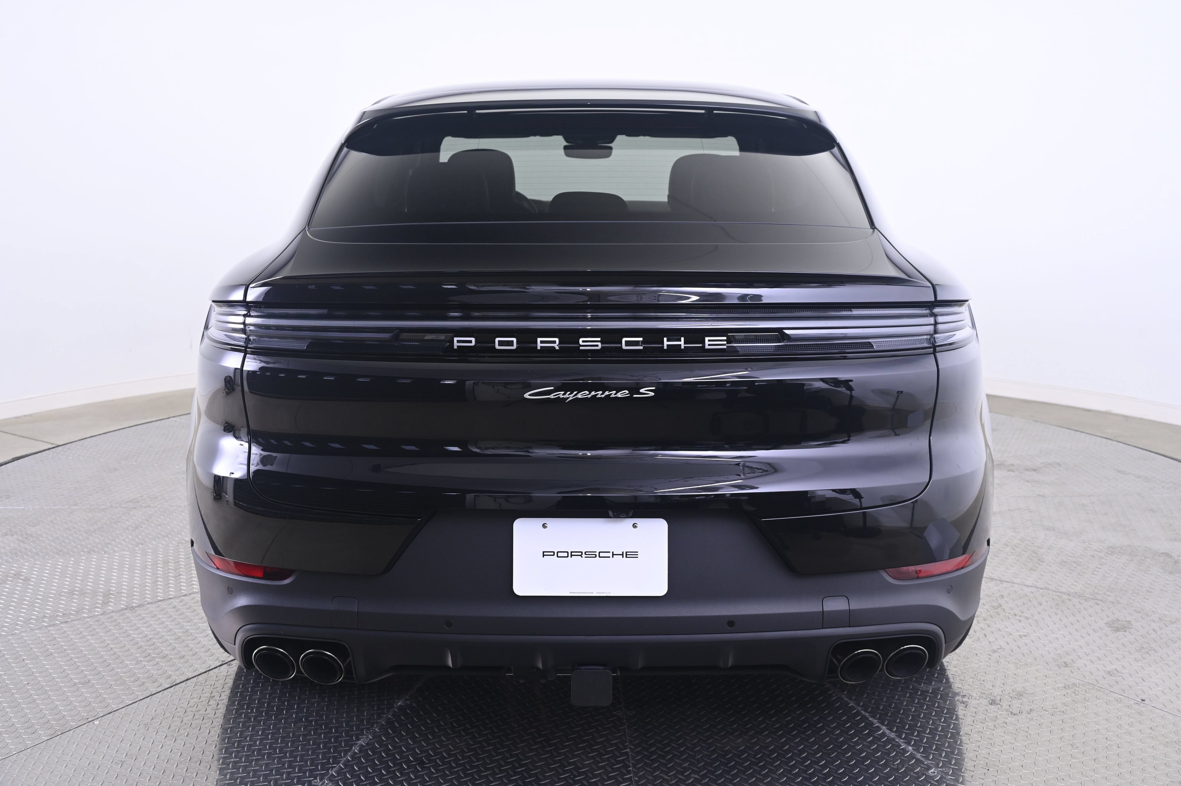 Certified 2026 Porsche Cayenne S AWD/4WD image 6
