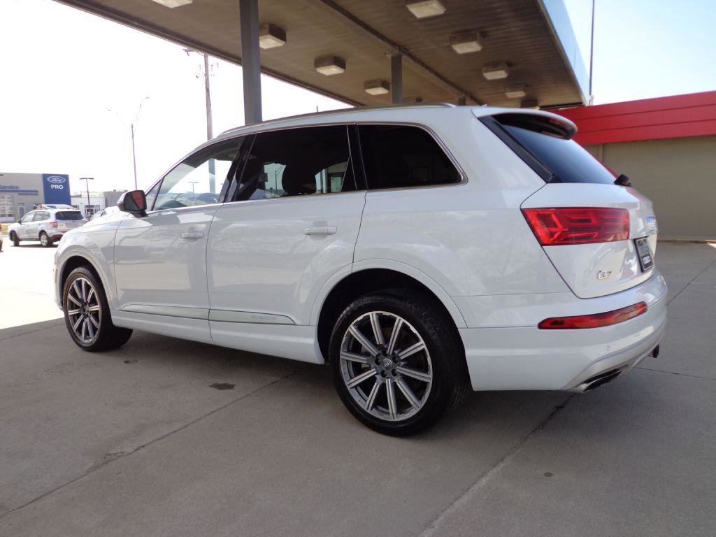 Used 2018 Audi Q7 3.0T Premium Plus w/ Premium Plus Package image 6