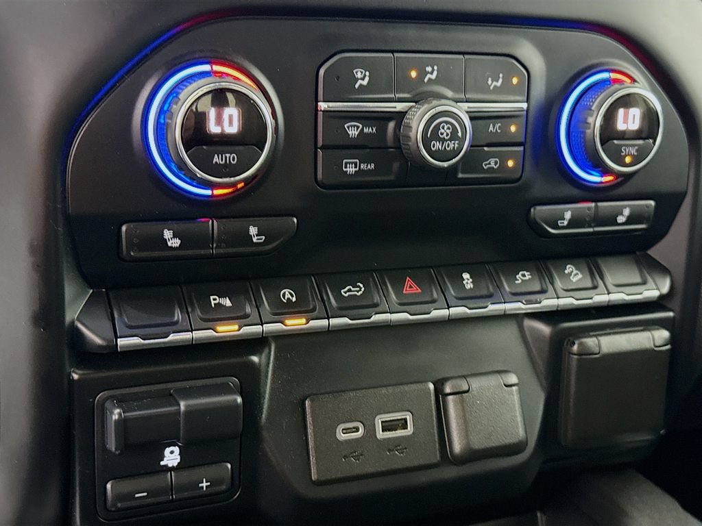 Used 2021 Chevrolet Silverado 1500 LT Trail Boss w/ LT Trail Boss Premium Package AWD/4WD image 7