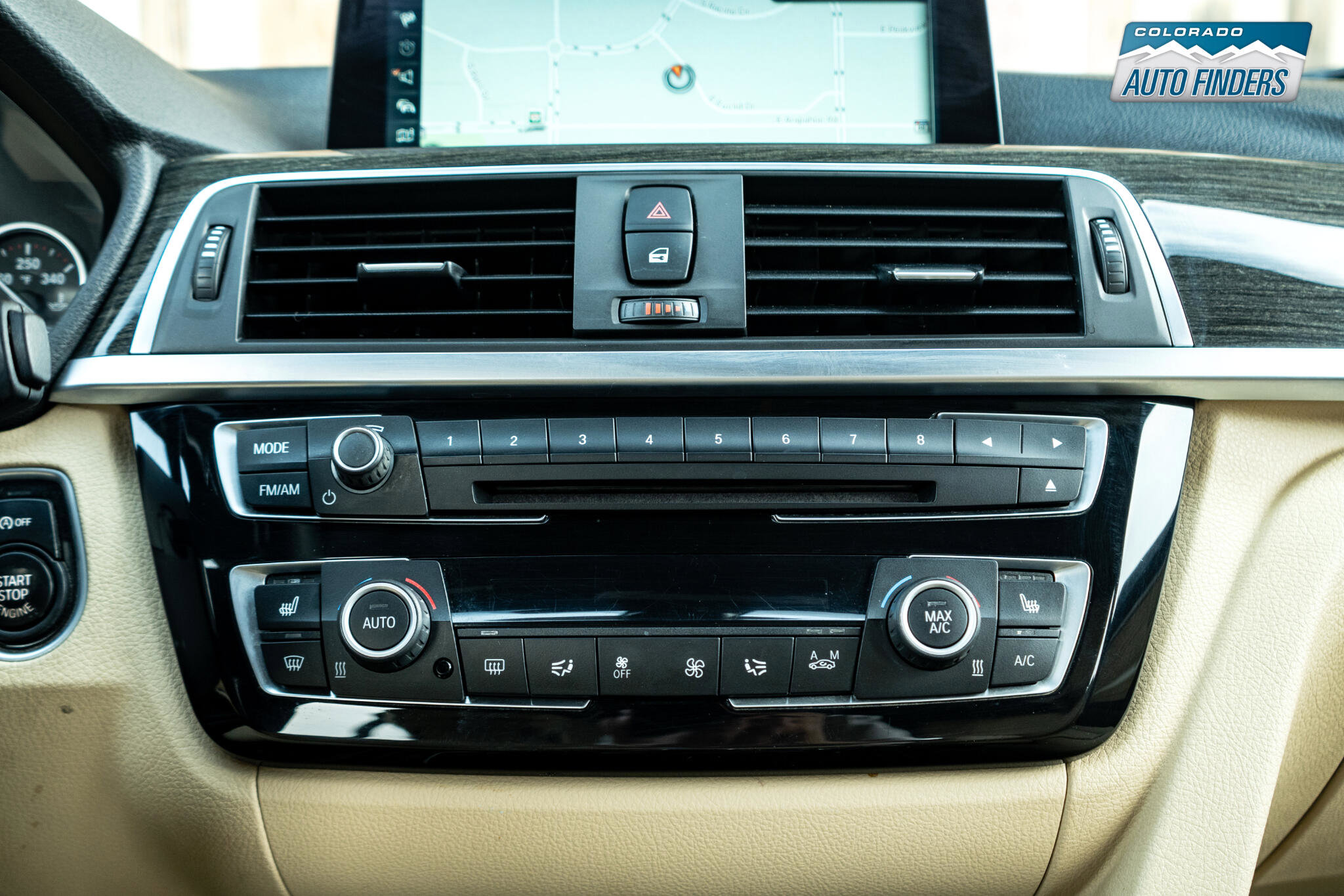 Used 2017 BMW 330i xDrive Wagon image 18