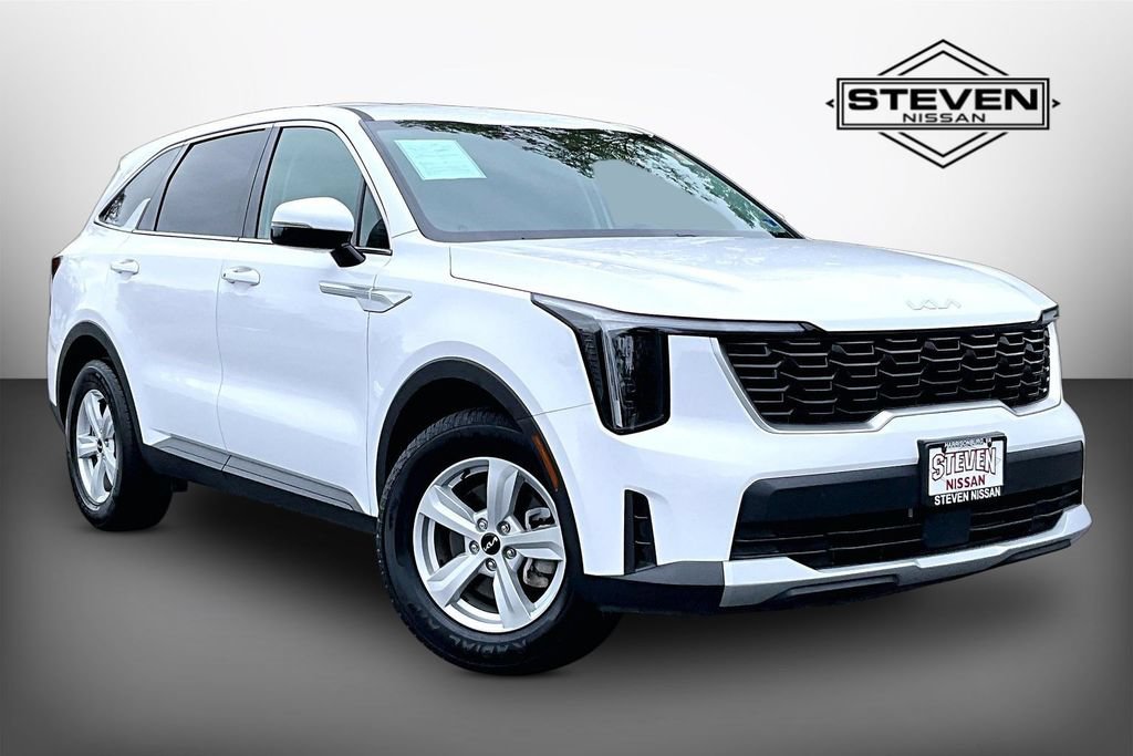 Used 2024 Kia Sorento LX