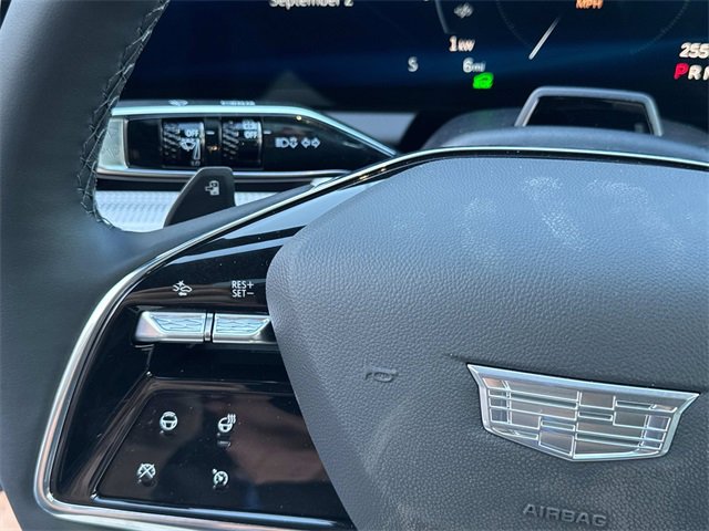 New 2025 Cadillac Optiq Sport 2 w/ LPO, ONYX Package image 25