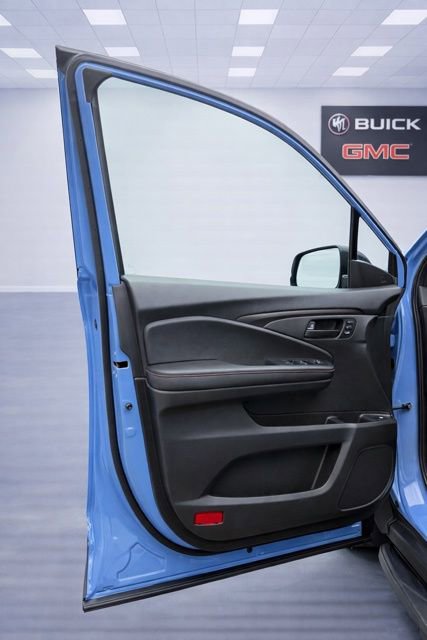 Used 2025 Honda Ridgeline TrailSport image 31