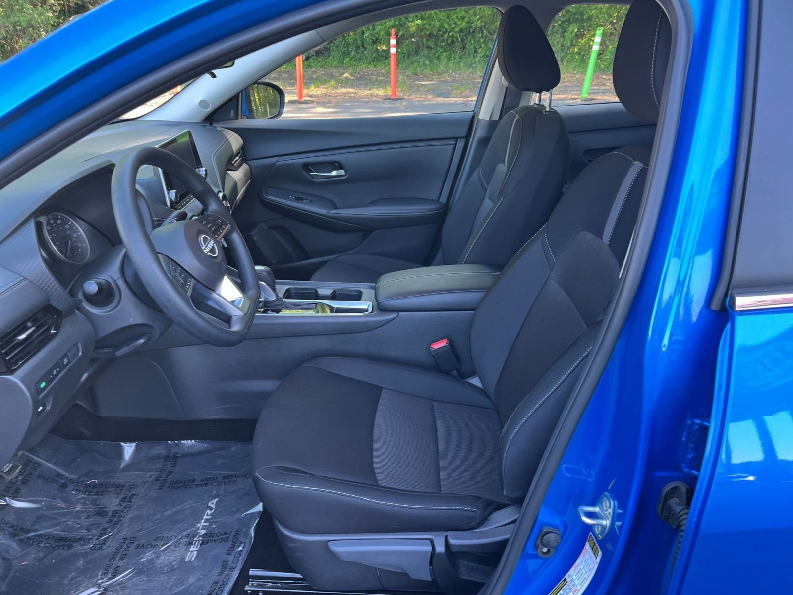 Used 2025 Nissan Sentra SV FWD image 24