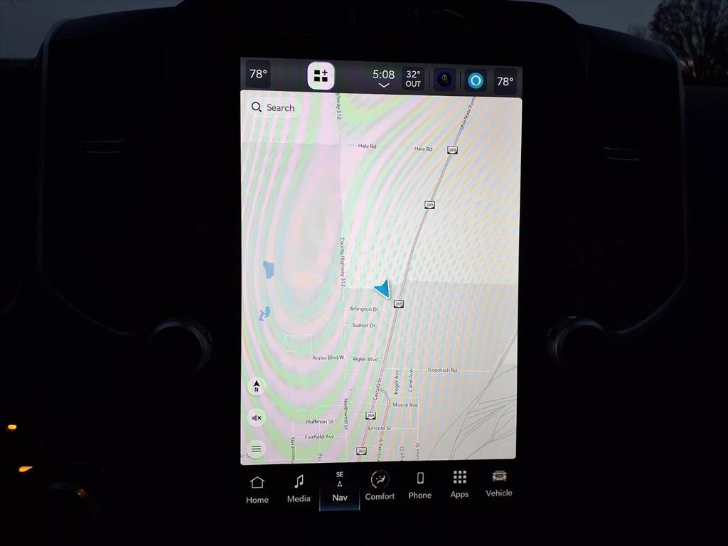 Used 2024 RAM 2500 Big Horn w/ Sport Appearance Package image 6