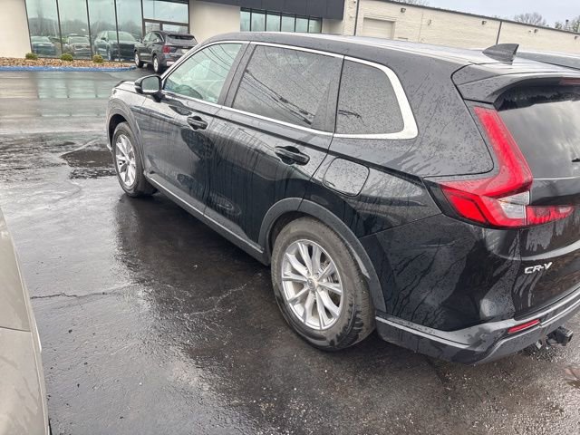 Used 2025 Honda CR-V EX-L image 5
