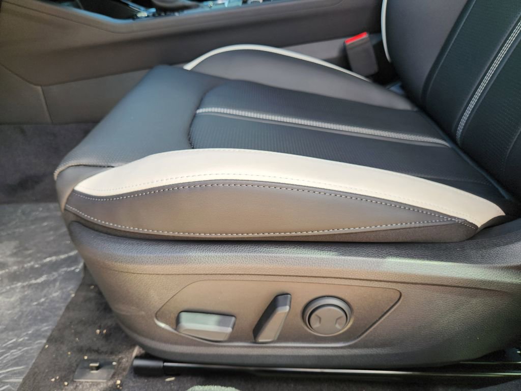 New 2026 Kia K5 GT-Line image 18