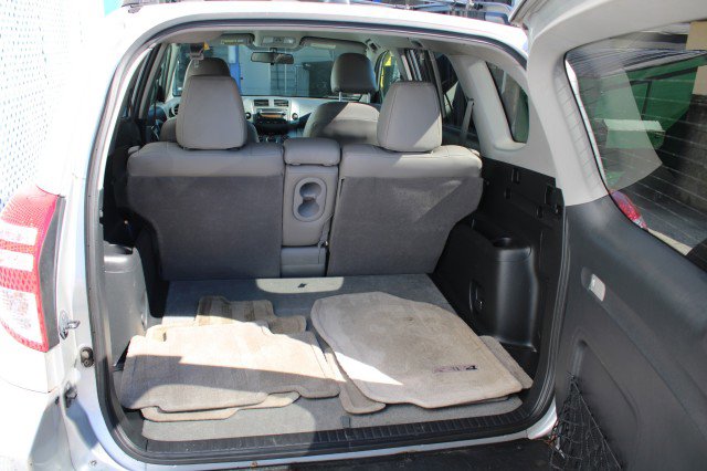 Used 2012 Toyota RAV4 FWD w/ Value Pkg image 7