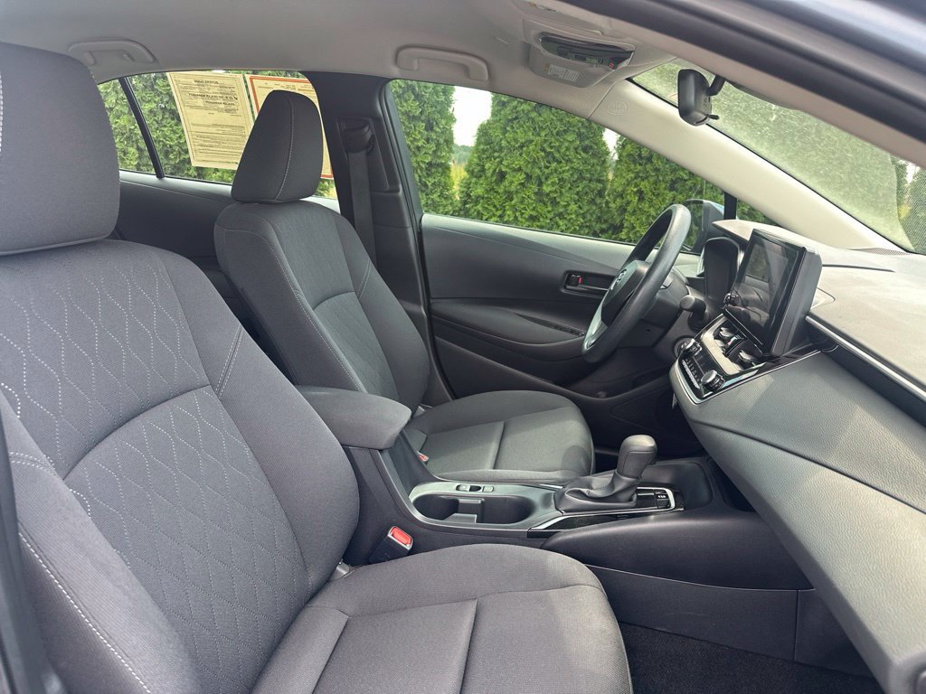 Certified 2025 Toyota Corolla LE FWD image 30