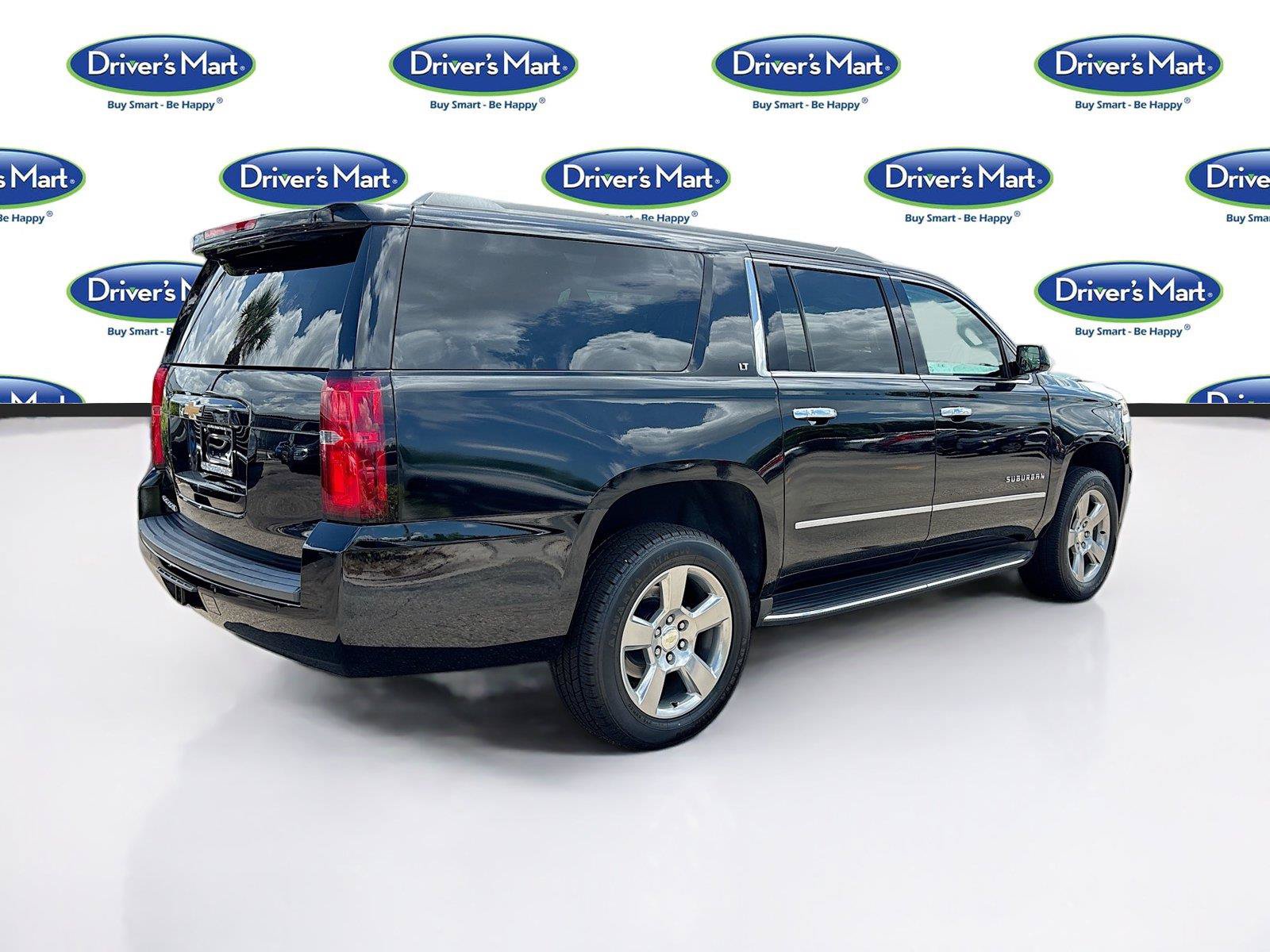 Used 2020 Chevrolet Suburban LT RWD image 7