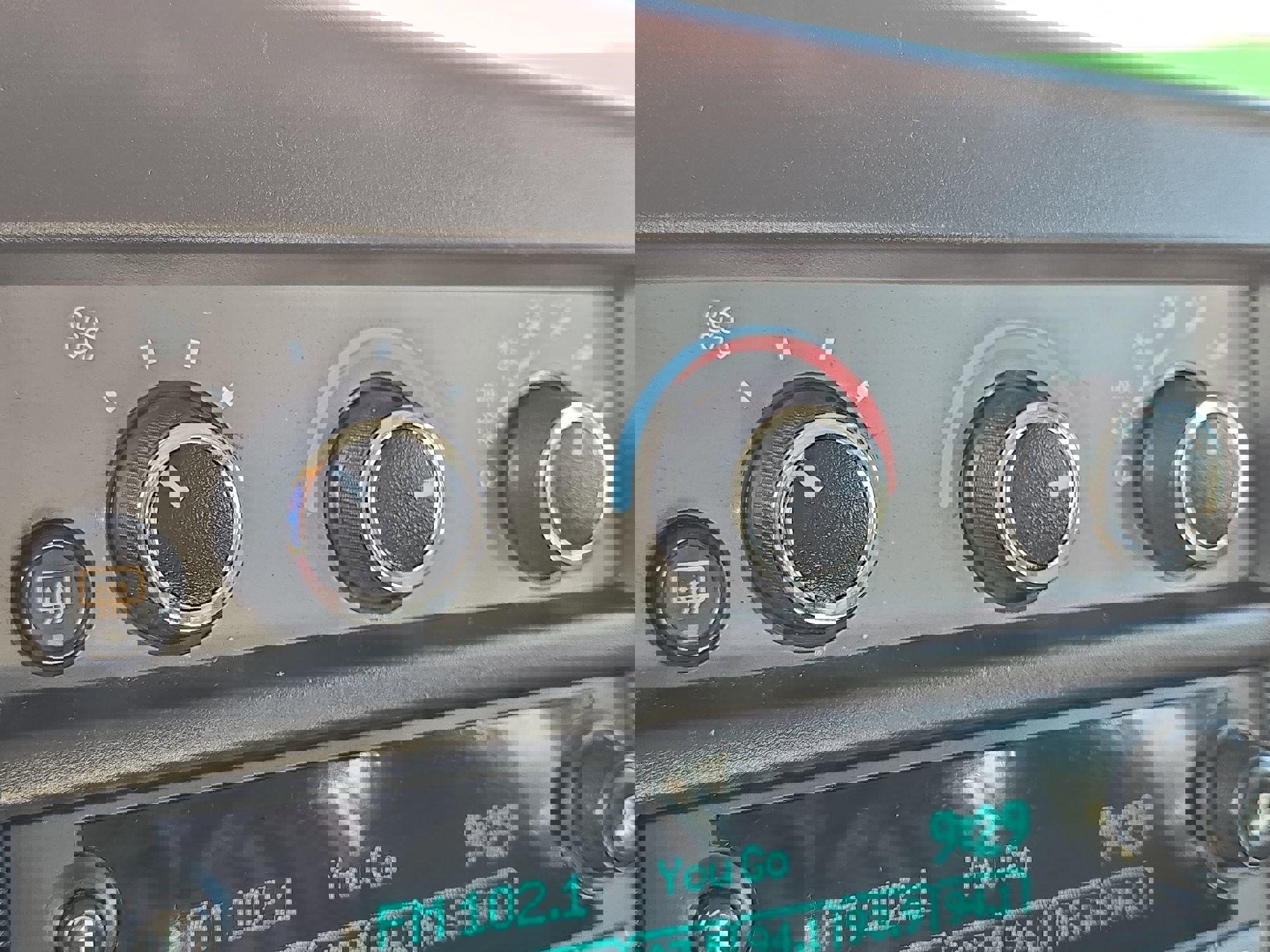 Used 2020 Chevrolet Express 2500 Extended w/ Communications Package image 16