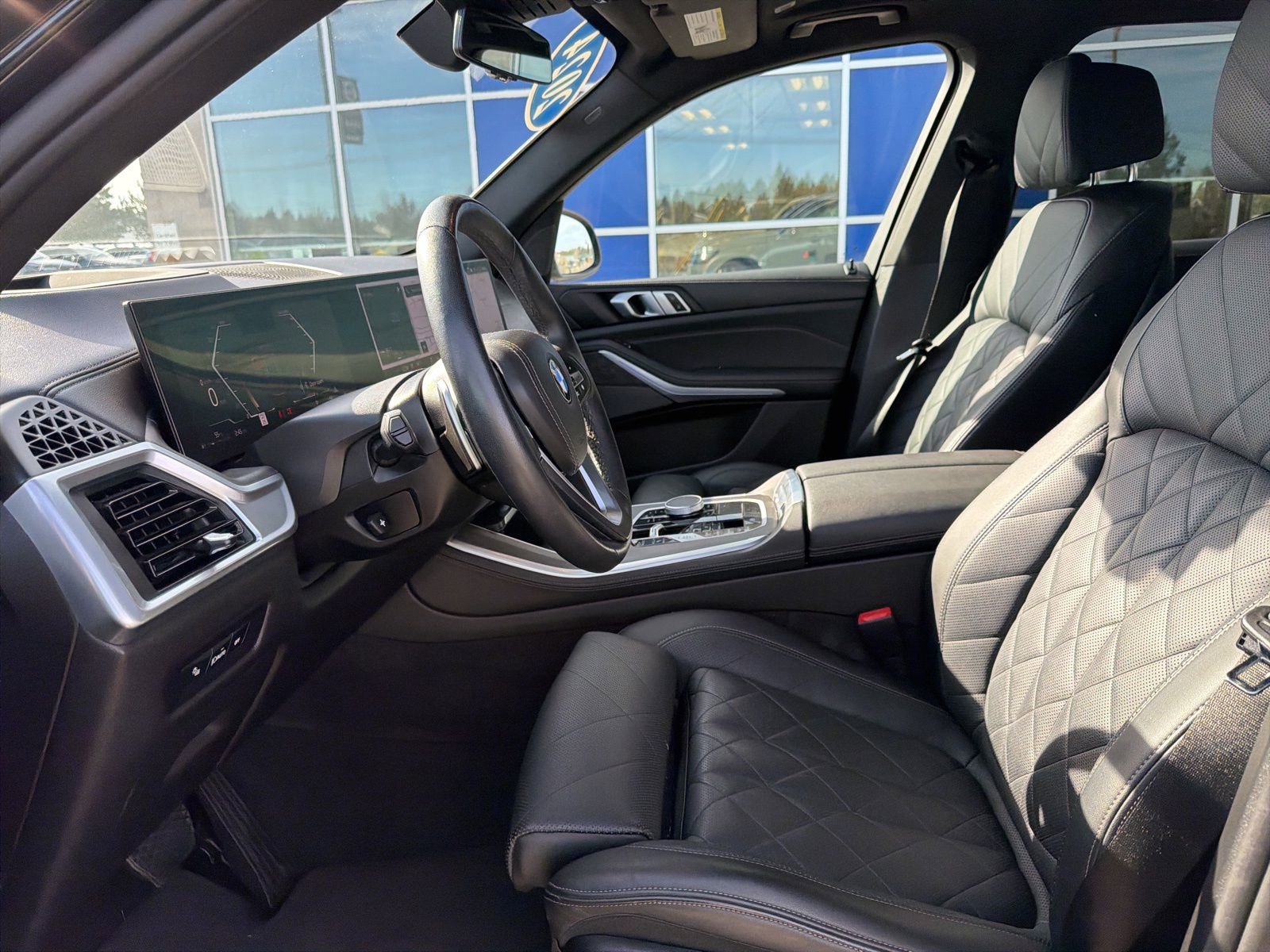 Used 2024 BMW X5 xDrive40i w/ Premium Package image 21