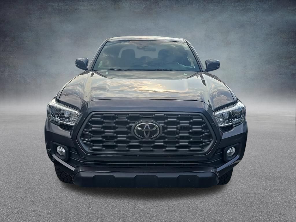 Used 2020 Toyota Tacoma TRD Off-Road AWD/4WD image 3