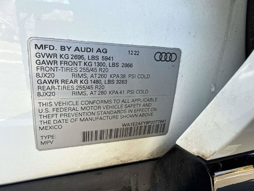 Used 2023 Audi Q5 e Premium Plus AWD/4WD image 19