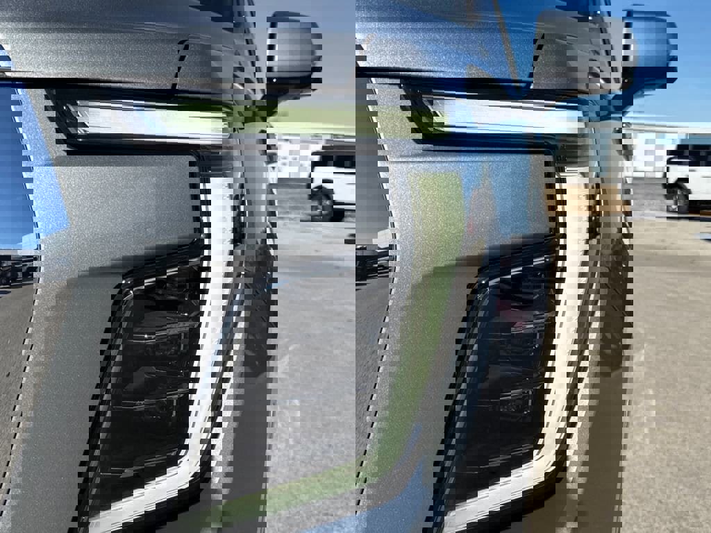 New 2026 GMC Yukon Elevation w/ LPO, Floor Liner Package image 10