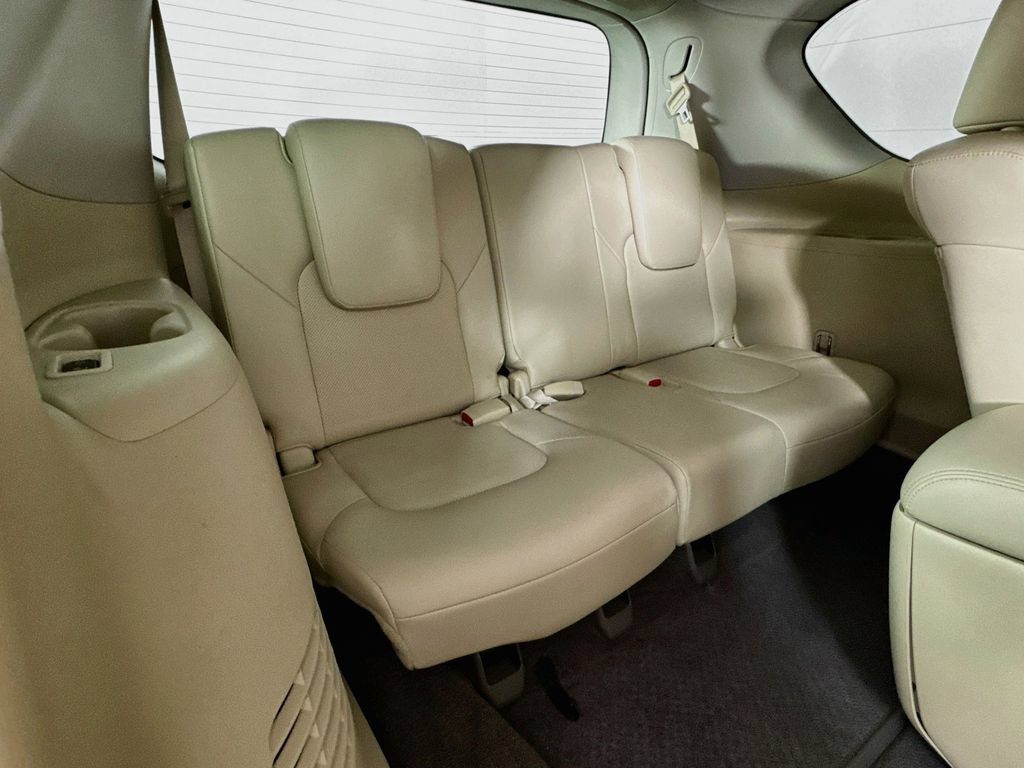 Used 2017 INFINITI QX80 2WD w/ Deluxe Technology Package image 38