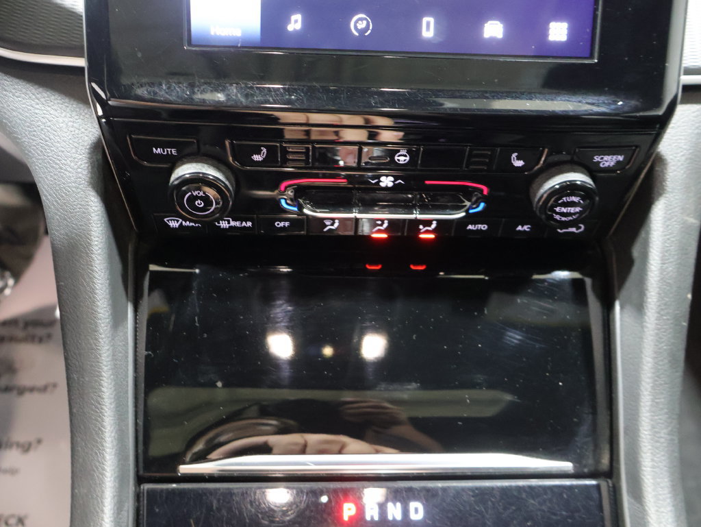 Used 2023 Jeep Grand Cherokee Altitude AWD/4WD image 25