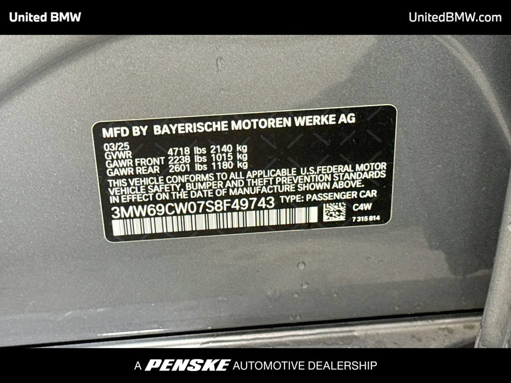 Certified 2025 BMW 330i Sedan RWD image 15