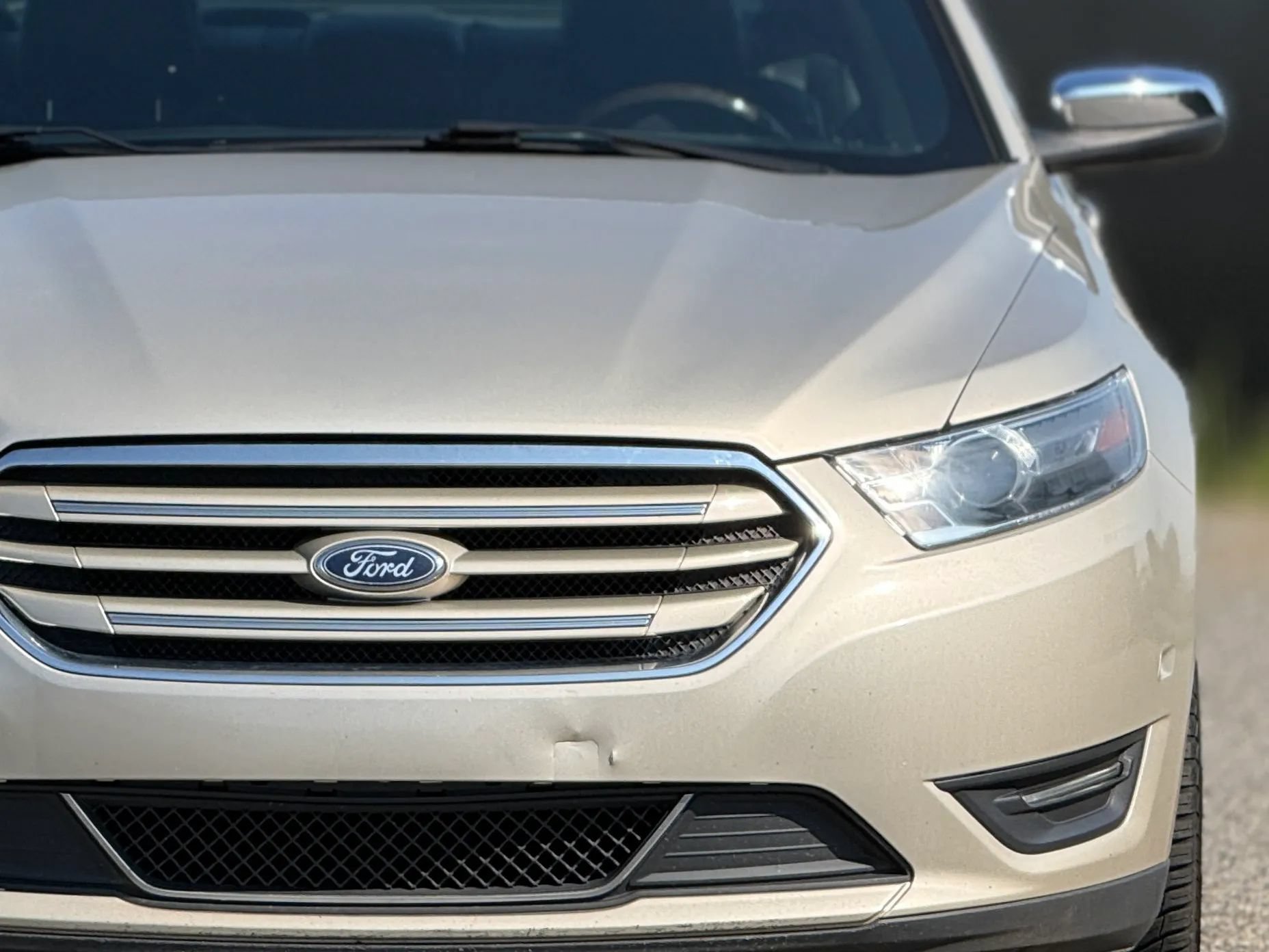Used 2018 Ford Taurus Limited w/ Driver Assist Package AWD/4WD image 12