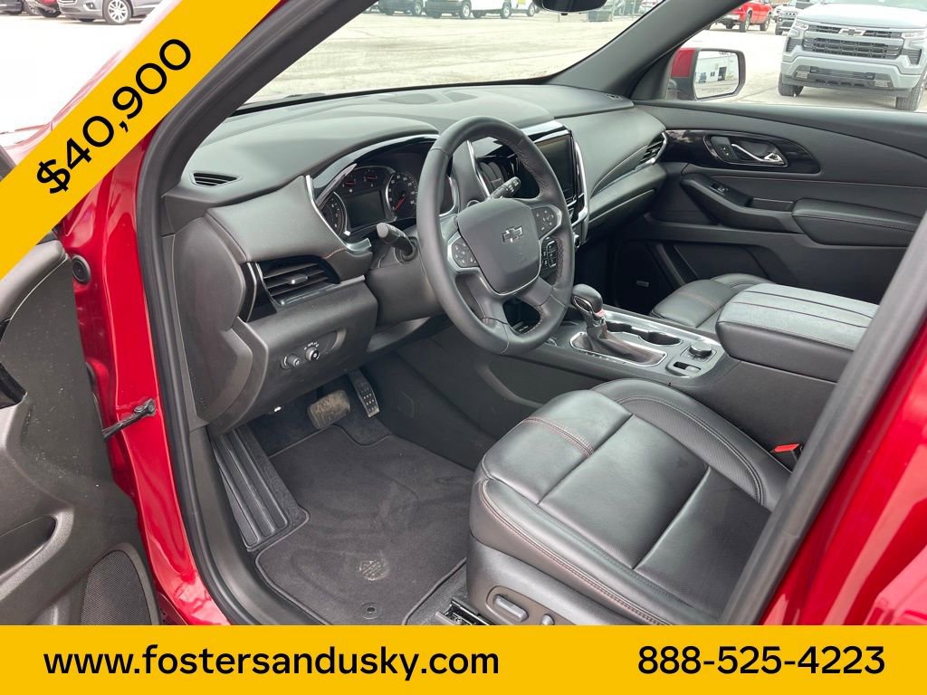 Used 2023 Chevrolet Traverse RS image 17