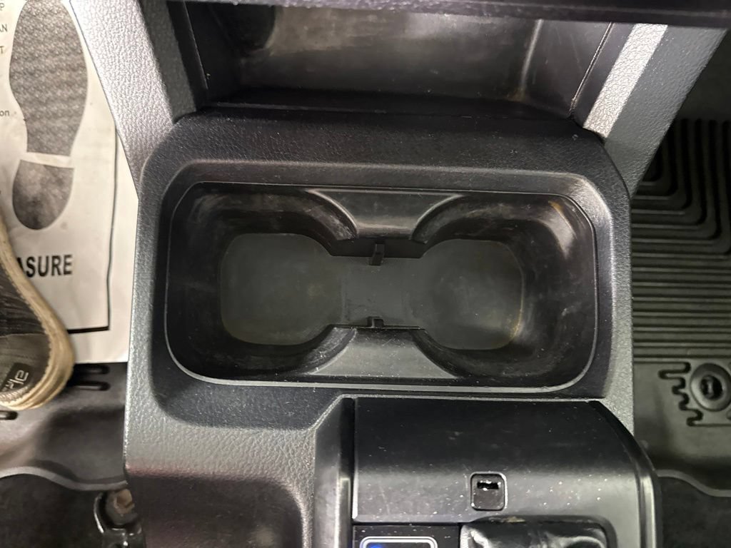 Used 2019 Toyota Tacoma SR AWD/4WD image 19