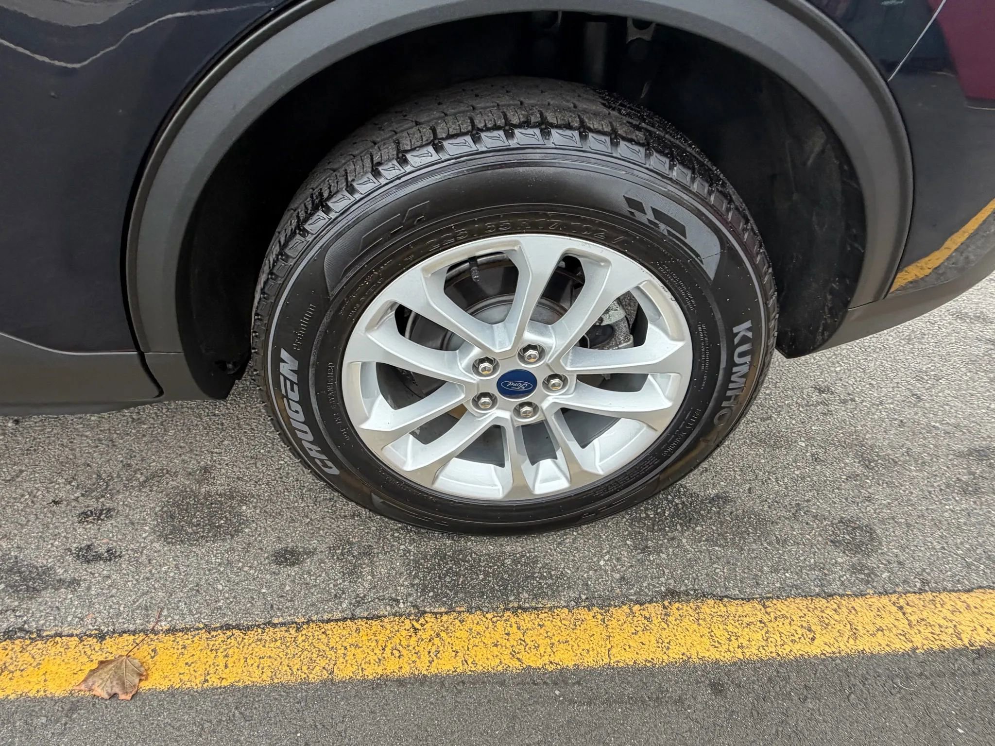 Used 2021 Ford Escape SE image 9