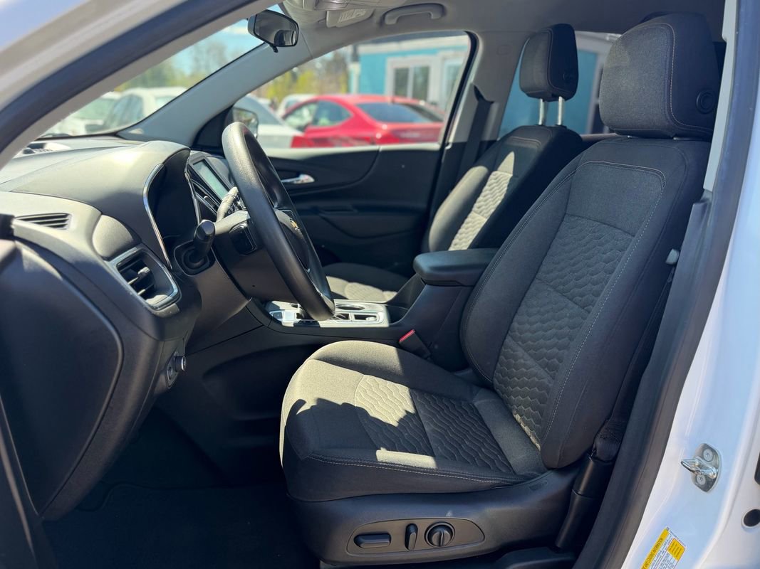 Used 2018 Chevrolet Equinox LT AWD/4WD image 10