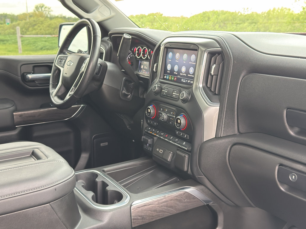 Used 2021 Chevrolet Silverado 1500 LTZ w/ LTZ Premium Package AWD/4WD image 30
