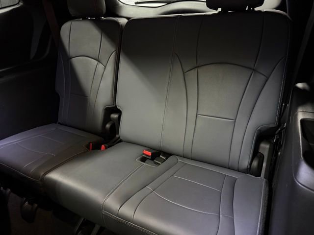 Used 2023 Buick Enclave Essence w/ Experience Buick Package AWD/4WD image 21