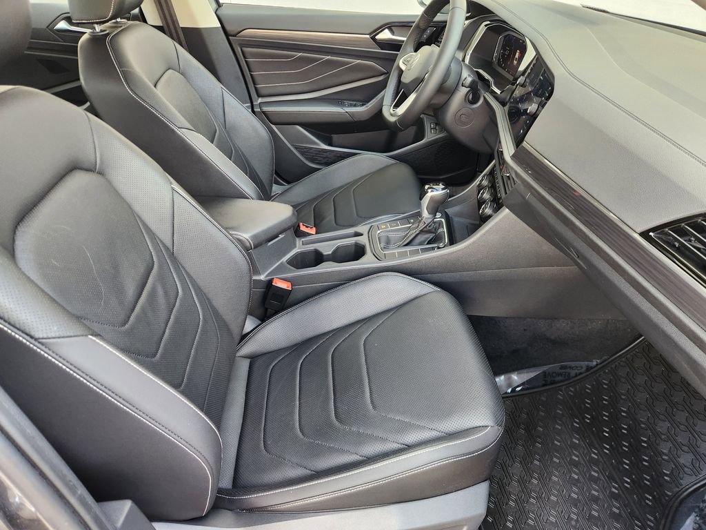 Used 2022 Volkswagen Jetta SEL image 14