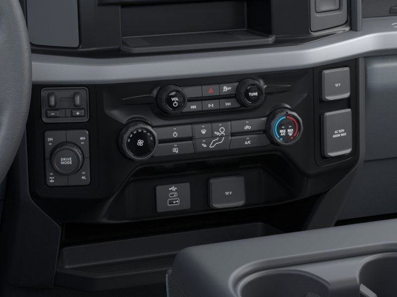 New 2025 Ford F350 XLT image 15