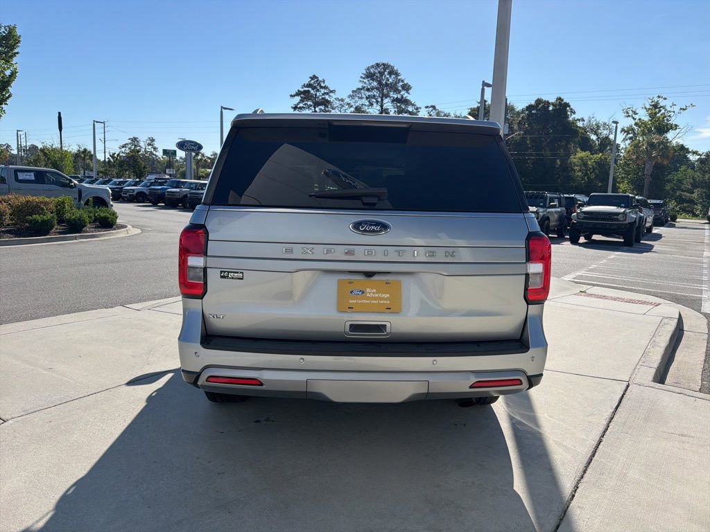 Certified 2022 Ford Expedition XLT RWD image 6