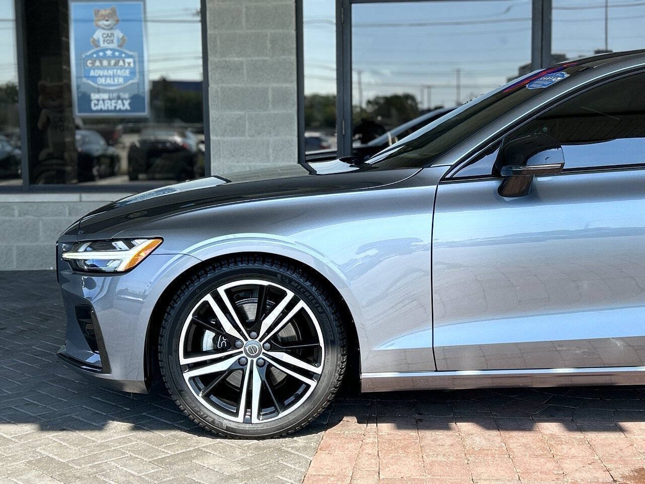 Used 2021 Volvo S60 T5 R-Design AWD/4WD image 91