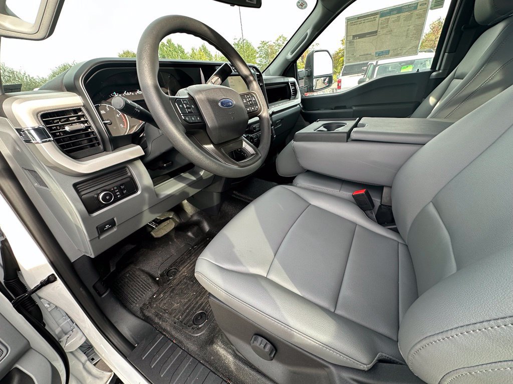 New 2026 Ford F450 XL AWD/4WD image 32