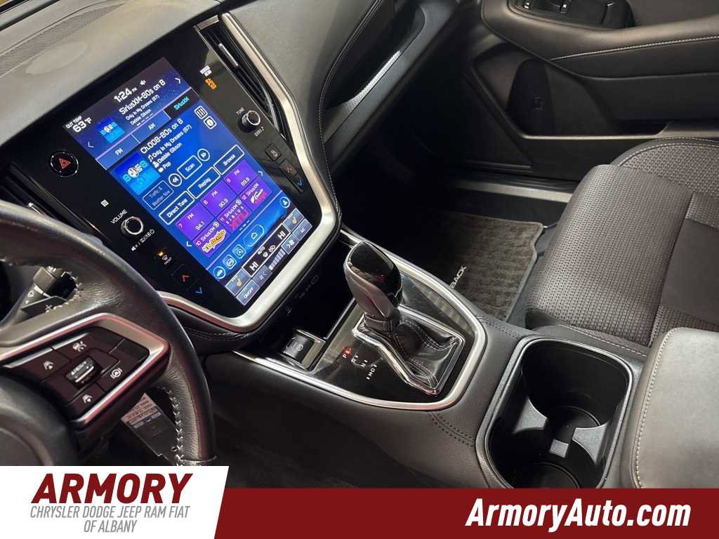Used 2022 Subaru Outback Premium image 16