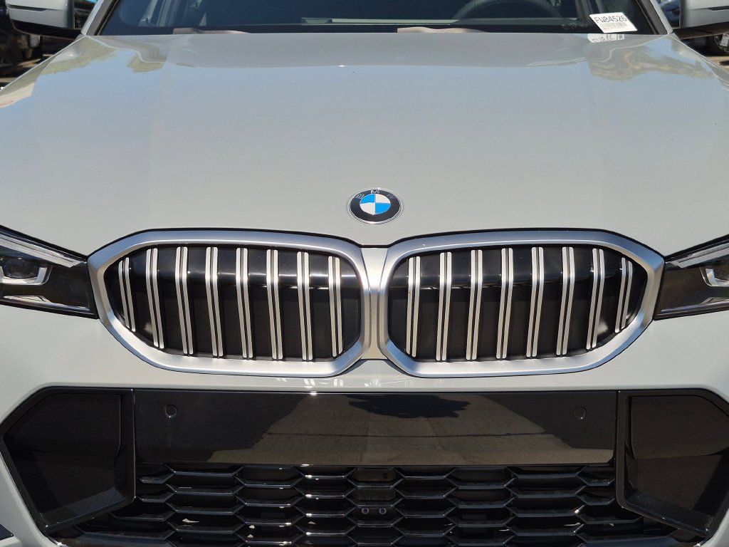 New 2026 BMW 330i Sedan w/ M Sport Package RWD image 34