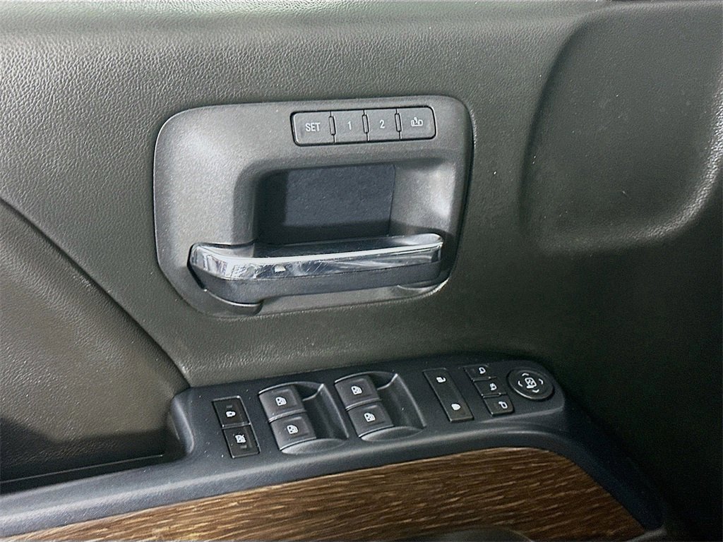 Used 2018 GMC Sierra 3500 Denali w/ Duramax Plus Package image 25