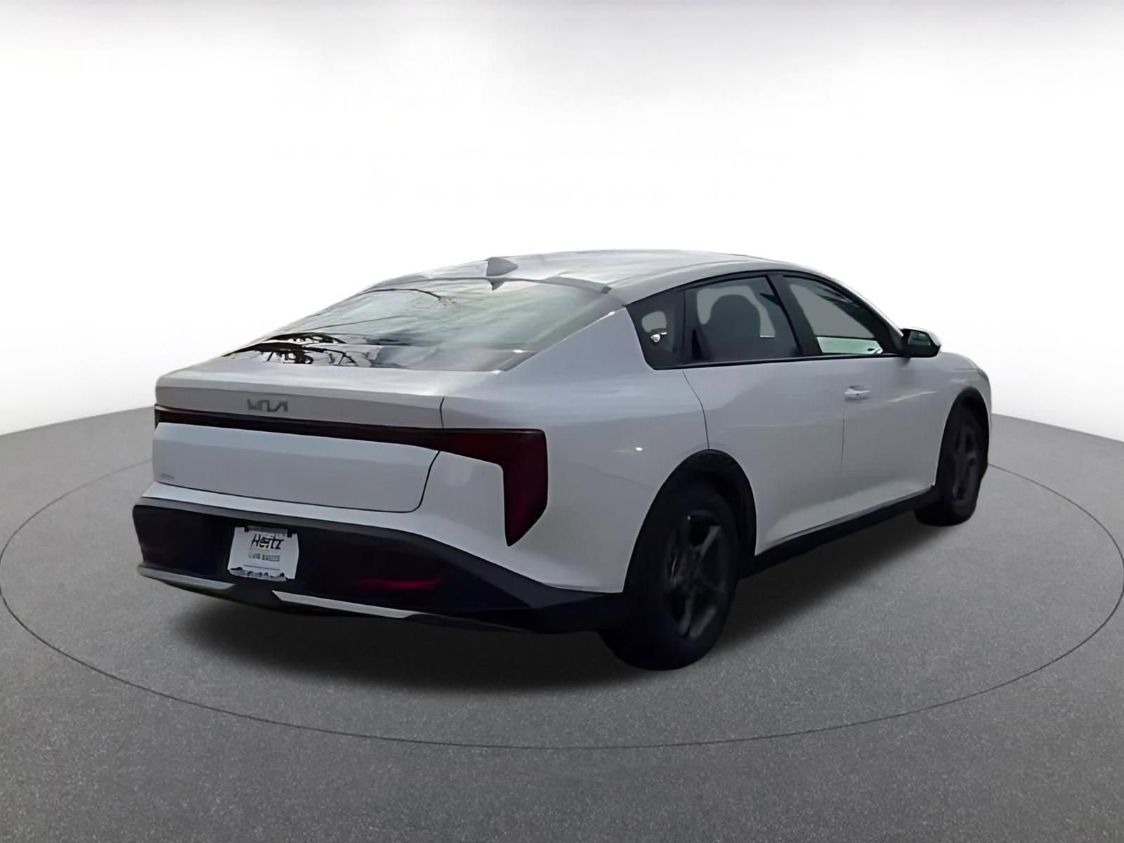 Used 2025 Kia K4 LXS image 14