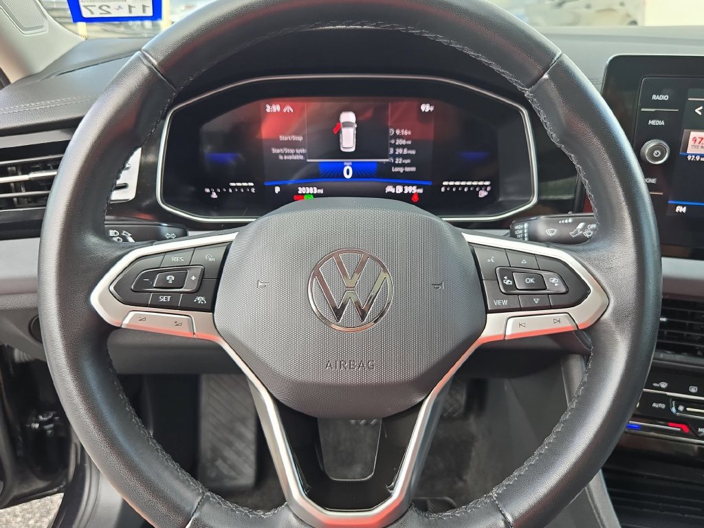 Used 2026 Volkswagen Jetta SE FWD image 23