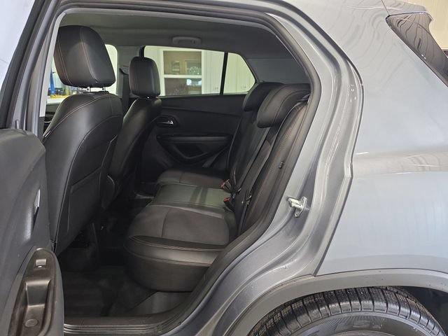 Used 2019 Chevrolet Trax LT w/ LT Convenience Package FWD image 24