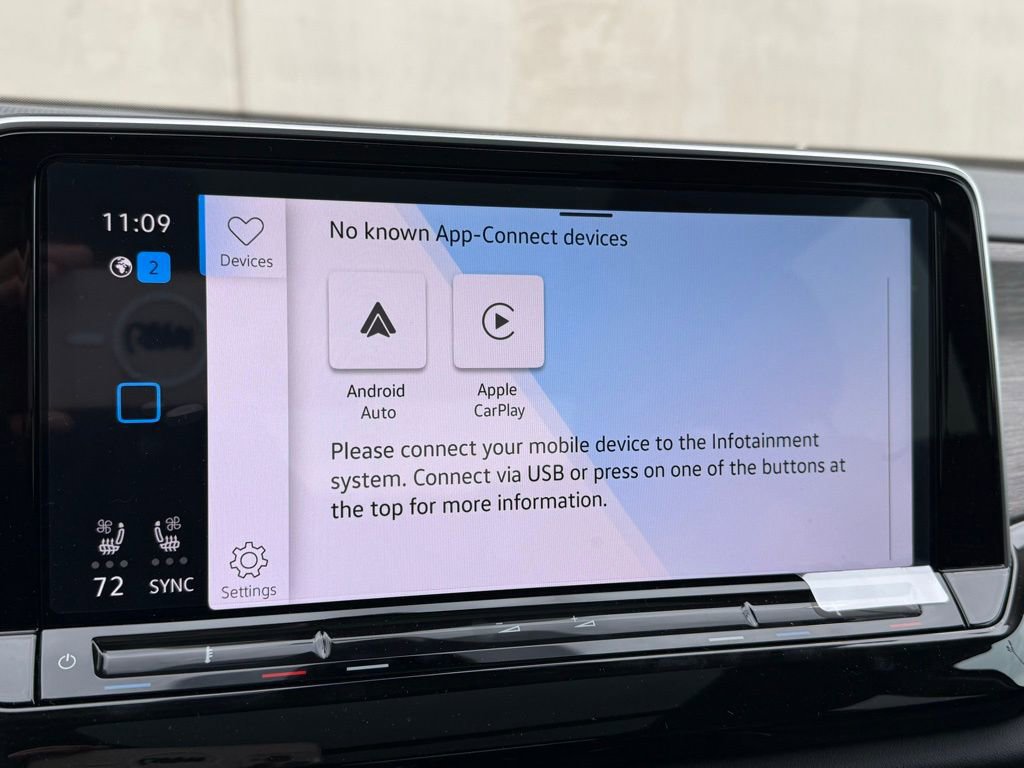 Certified 2025 Volkswagen Atlas SEL Premium R-Line image 8