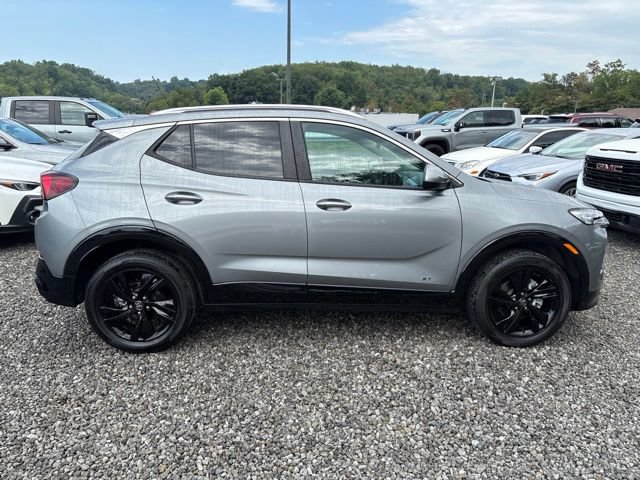 Used 2025 Buick Encore GX Sport Touring AWD/4WD image 3