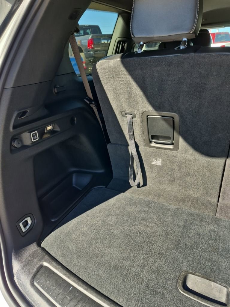 Used 2023 Jeep Grand Cherokee L Altitude AWD/4WD image 64