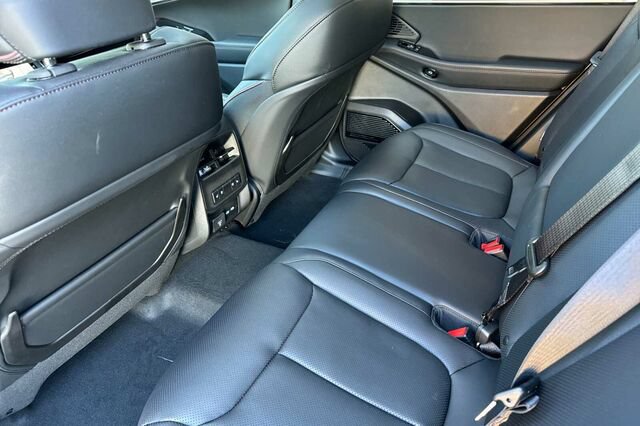 New 2025 Jeep Wagoneer S Launch Edition AWD/4WD image 9